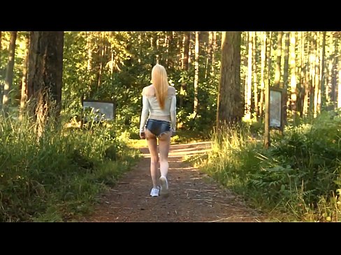 ❤️ Vakker kvinne beveger seg sakte, ikke nakenvideo ❌ Sex ved no.sex00.top ❌❤